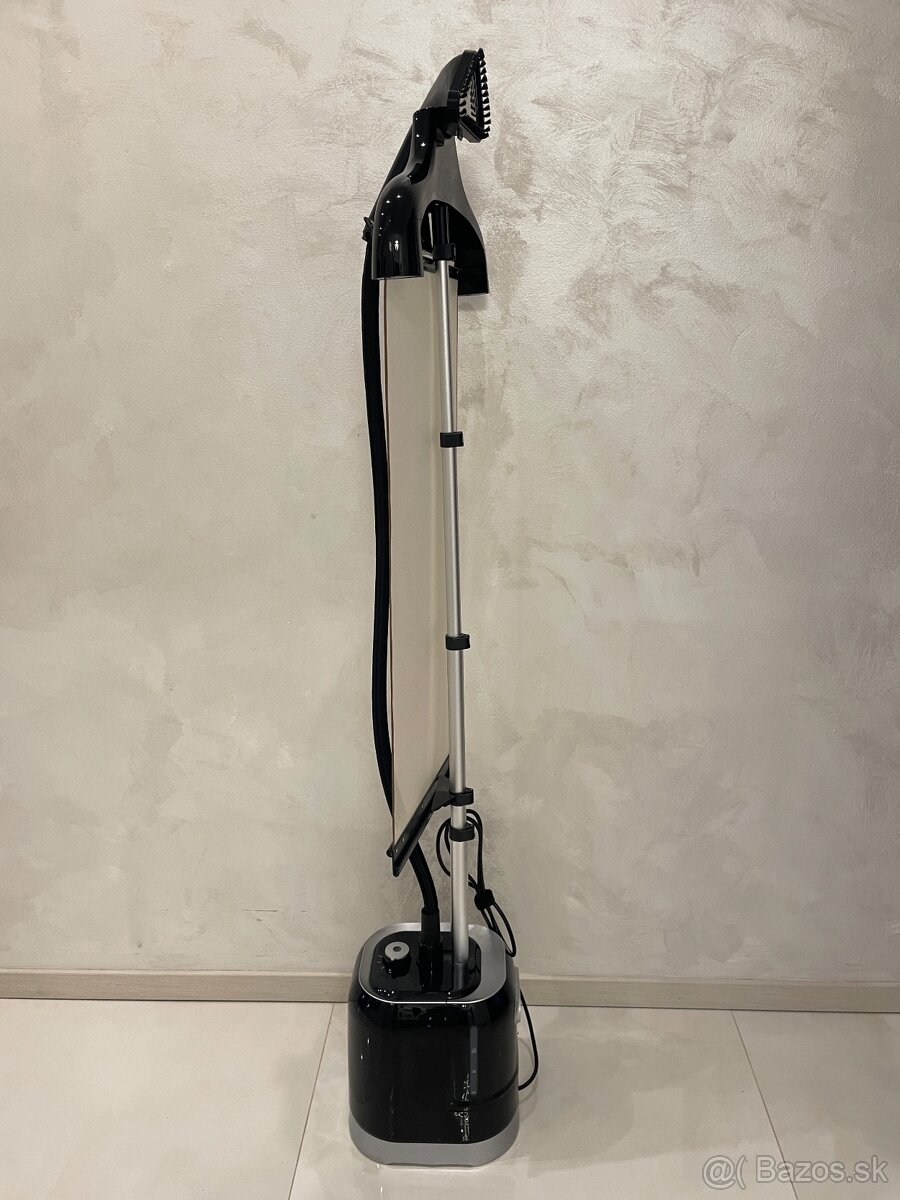 Stojanový naparovač odevov Tefal - 2