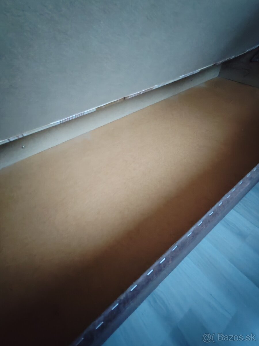 Dvojlôžková posteľ - 2