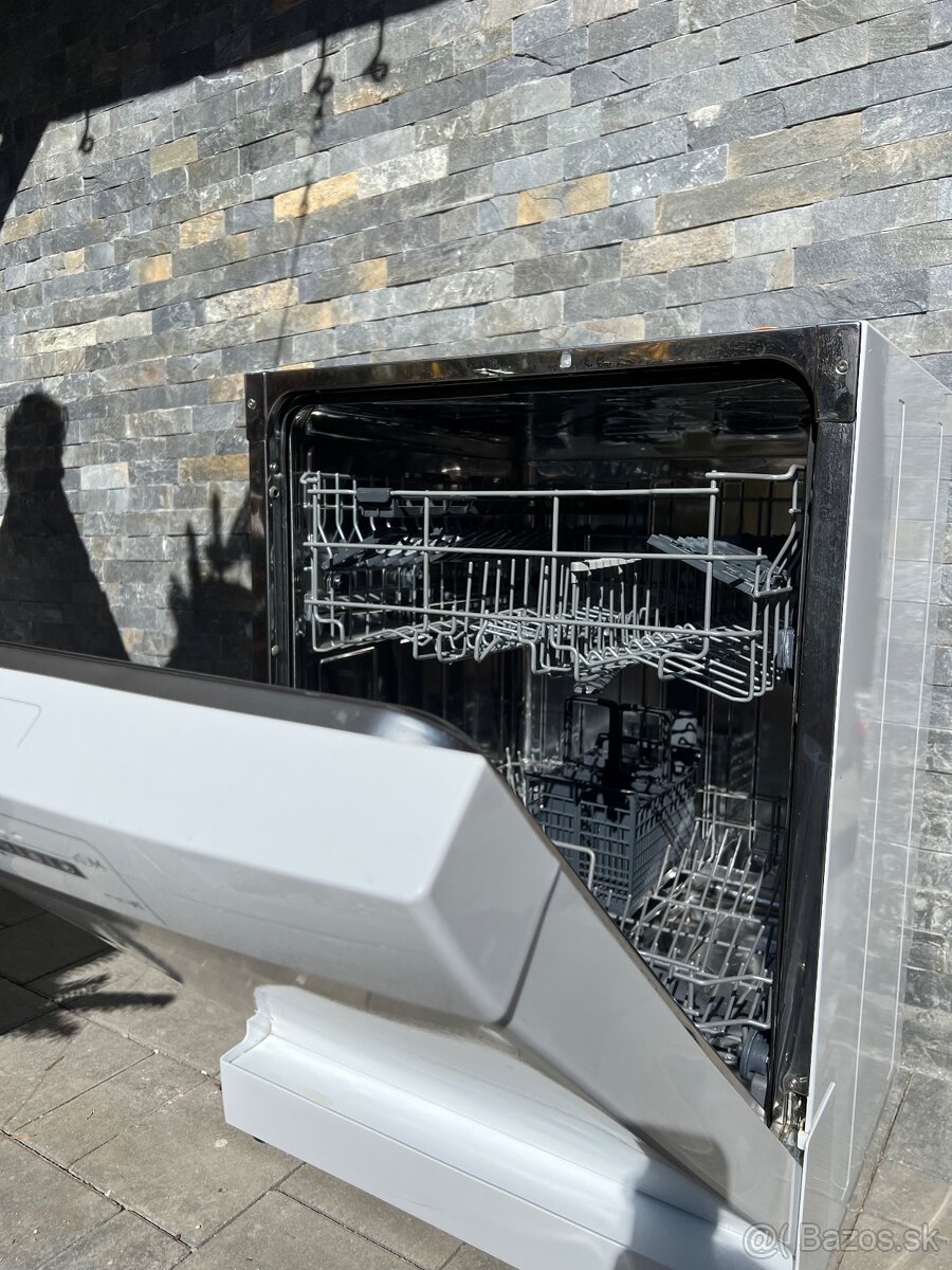 Umývačka riadu Candy Brava - 2