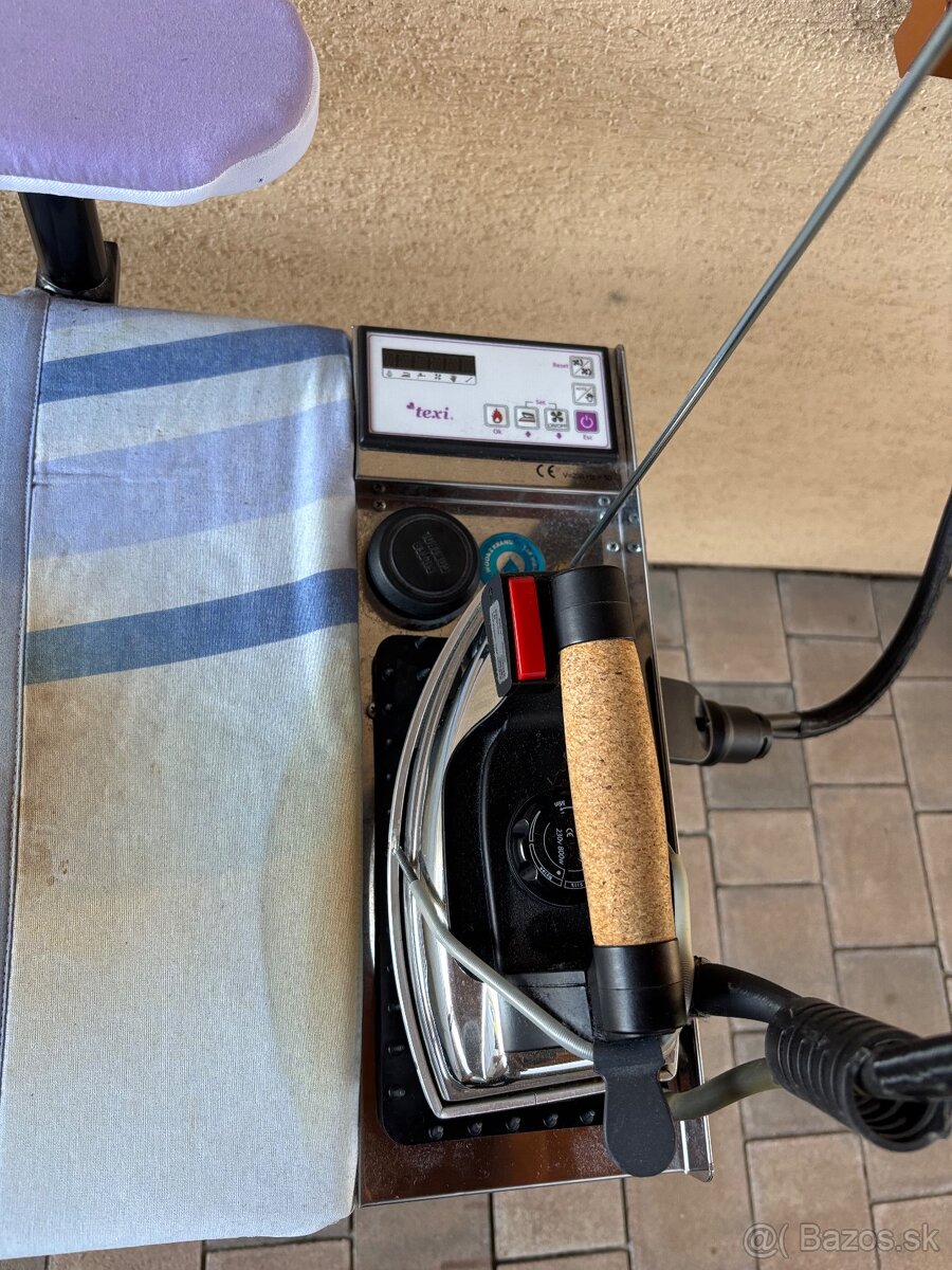 Parný žehliaci systém TEXI SMART S+B - 2