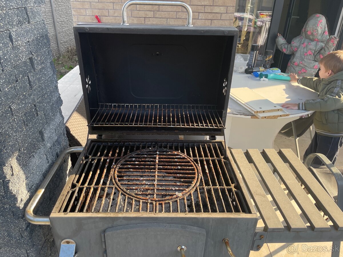 Predám záhradný gril - 2