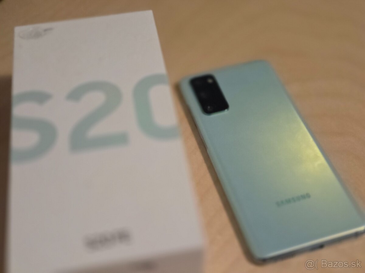 Samsung Galaxy S20 FE - 2