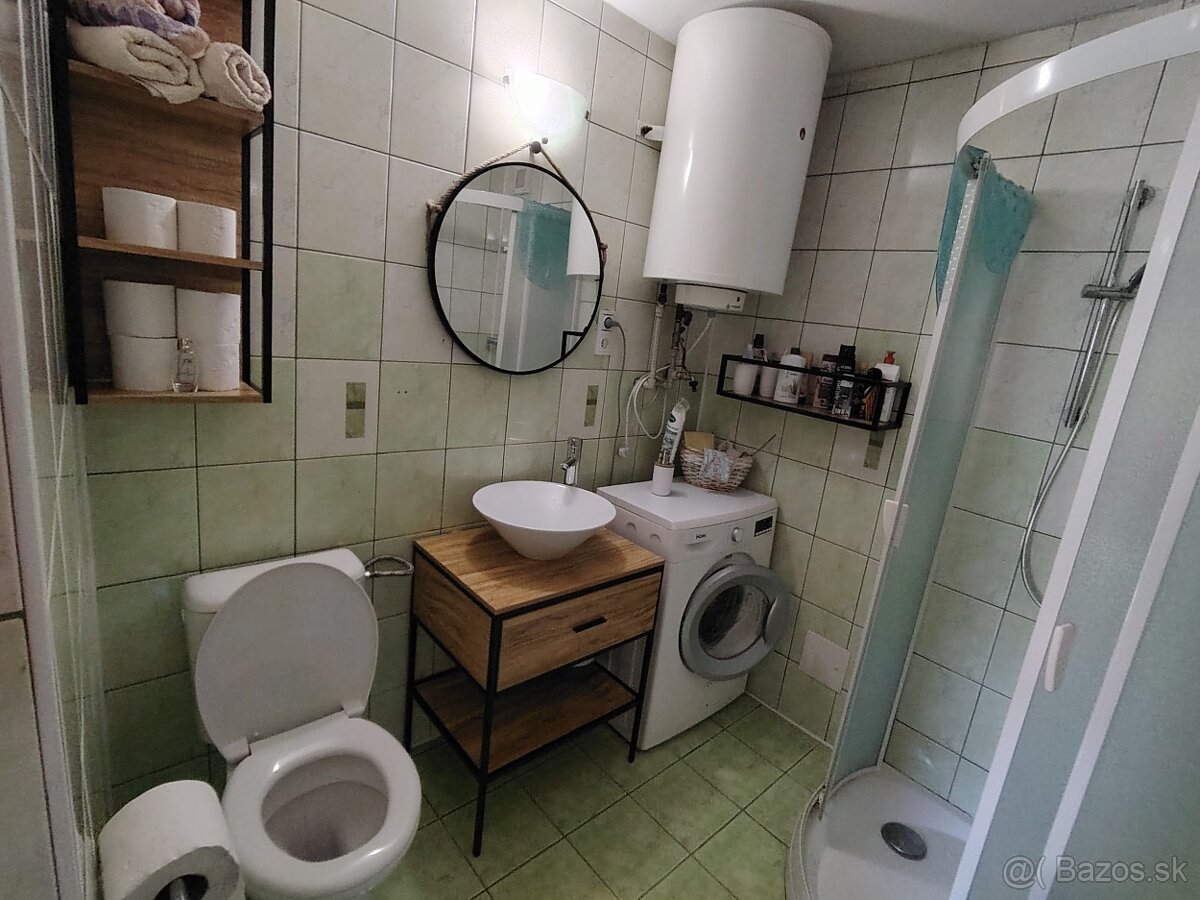 Chata v Lipovciach-prenájom - 2