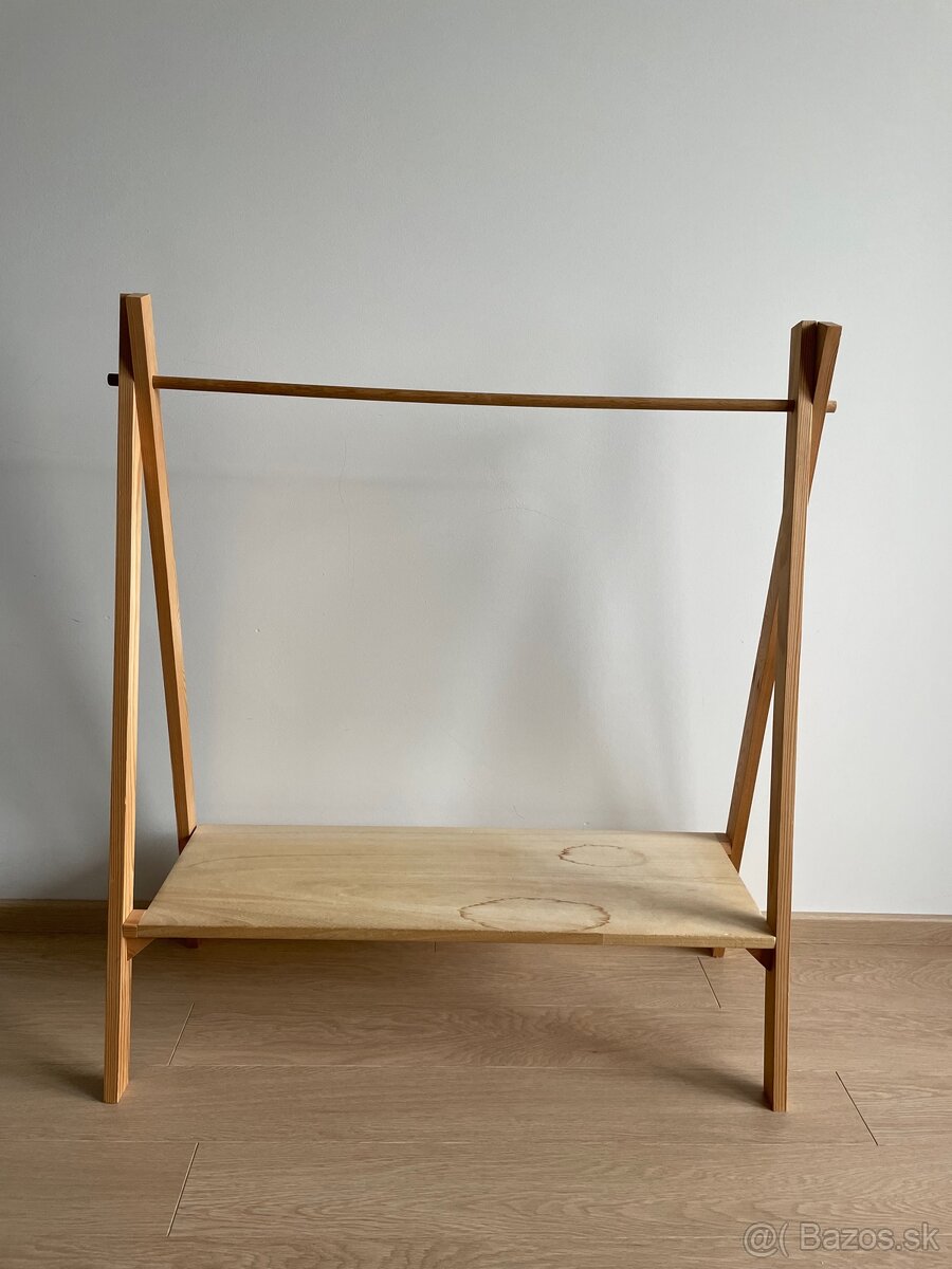 Vešiak na detské oblečenie - 2