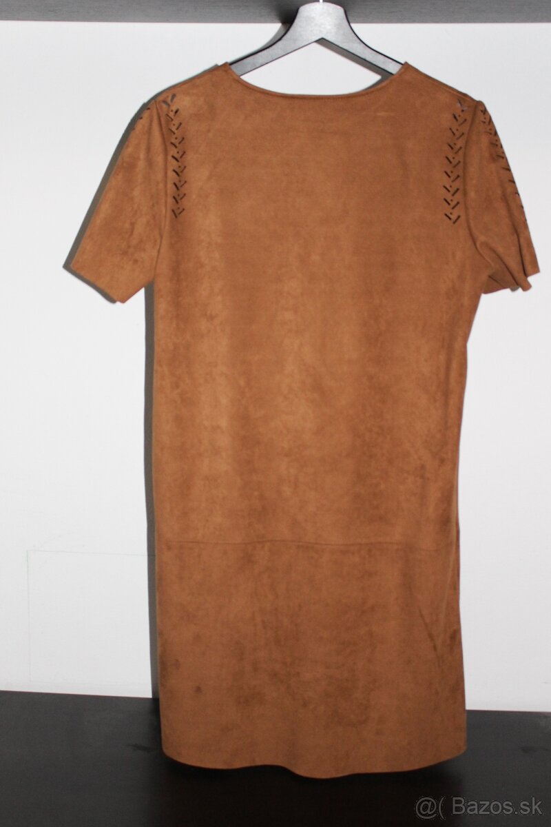 Hnedé semišové šaty značky Promod - 2