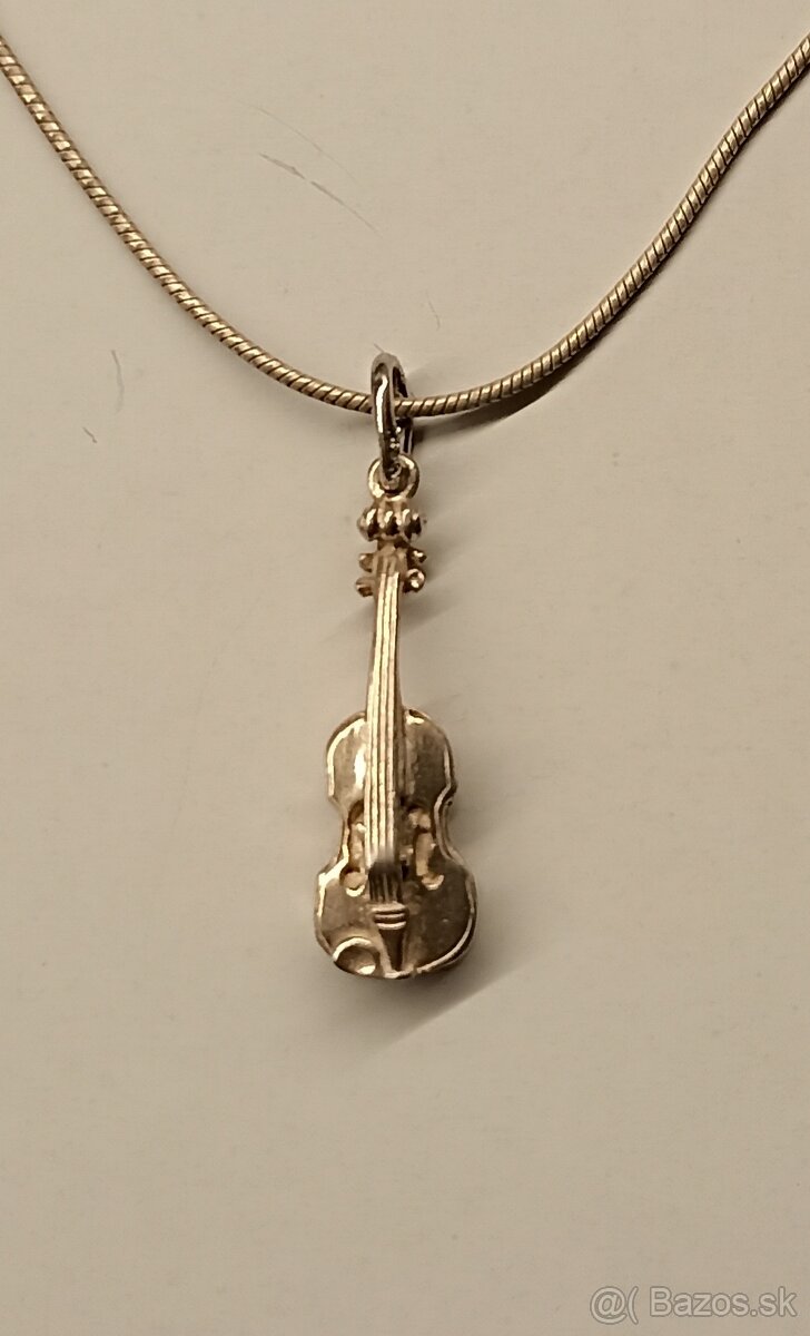 Strieborná retiazka s príveskom huslí - 2