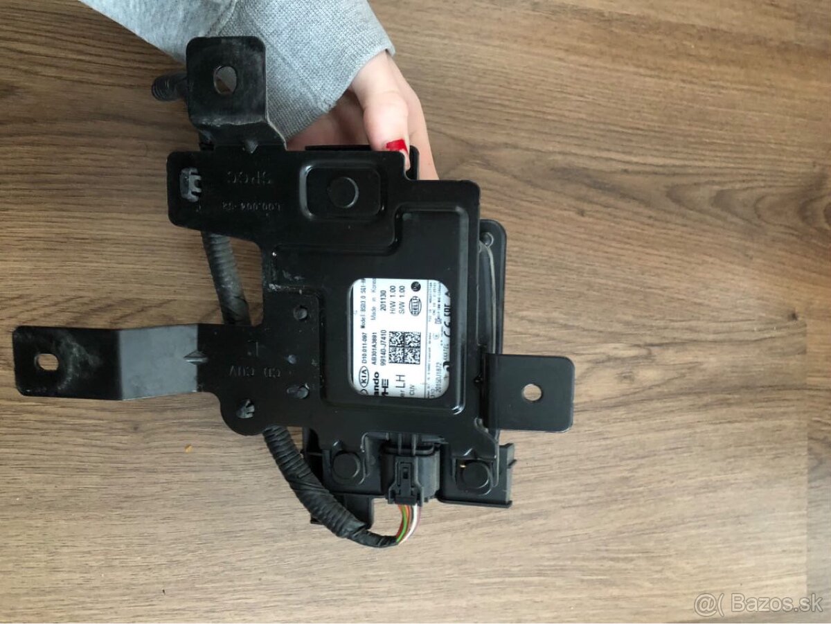 Predám na kia xceed Radar - 2