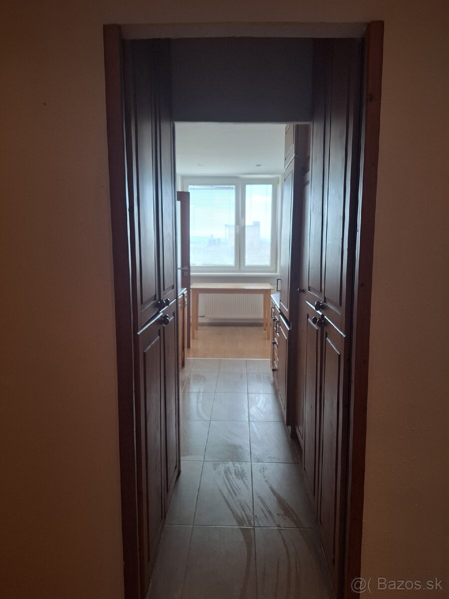 3 - izbový byt na predaj - 2