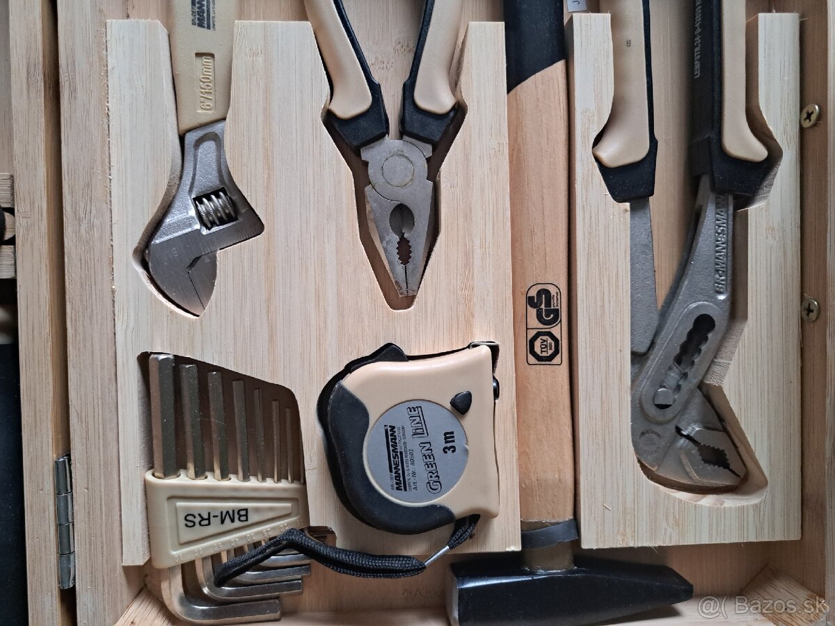 Náradie
24-dielna súprava náradia v bambusovom puzdre - 2