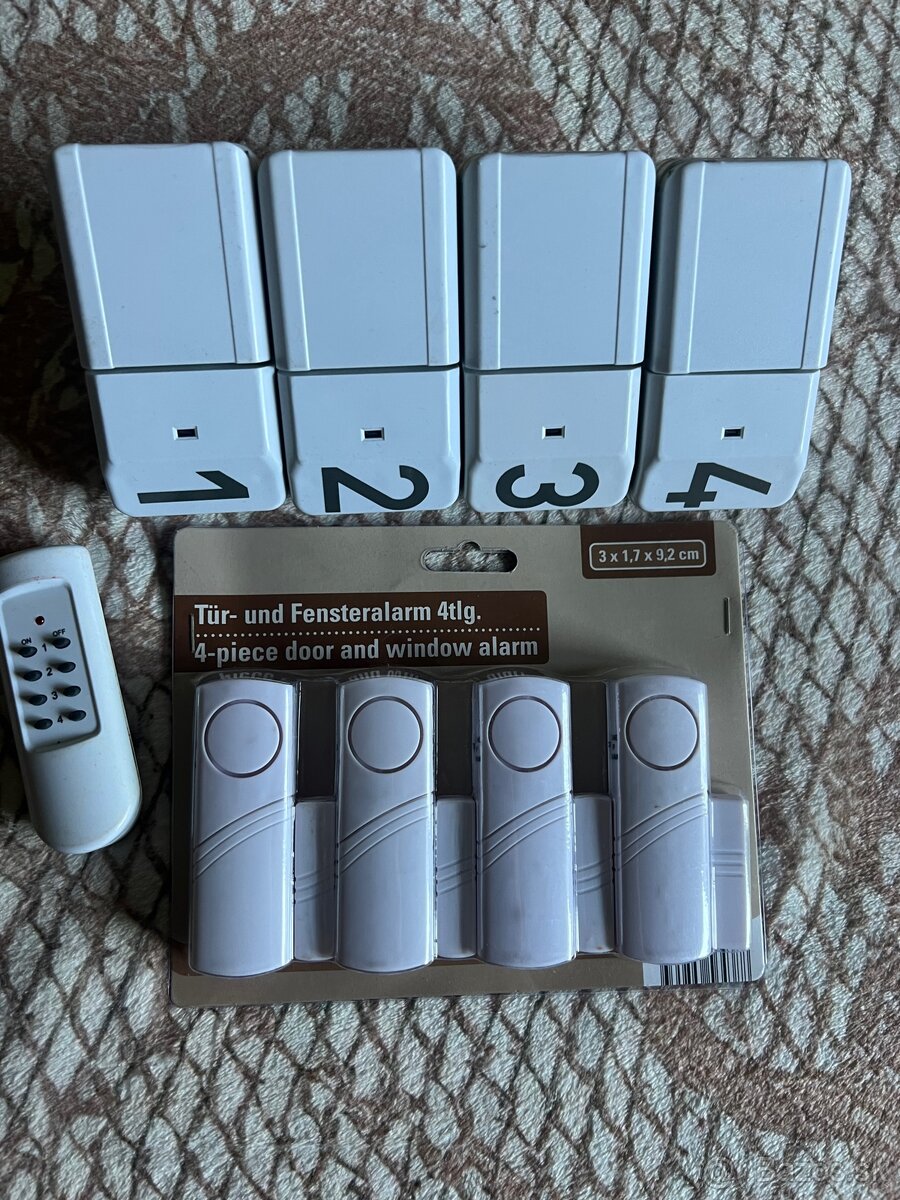 Alarm 4-dielny set na dvere a okná na diaľkové - 2