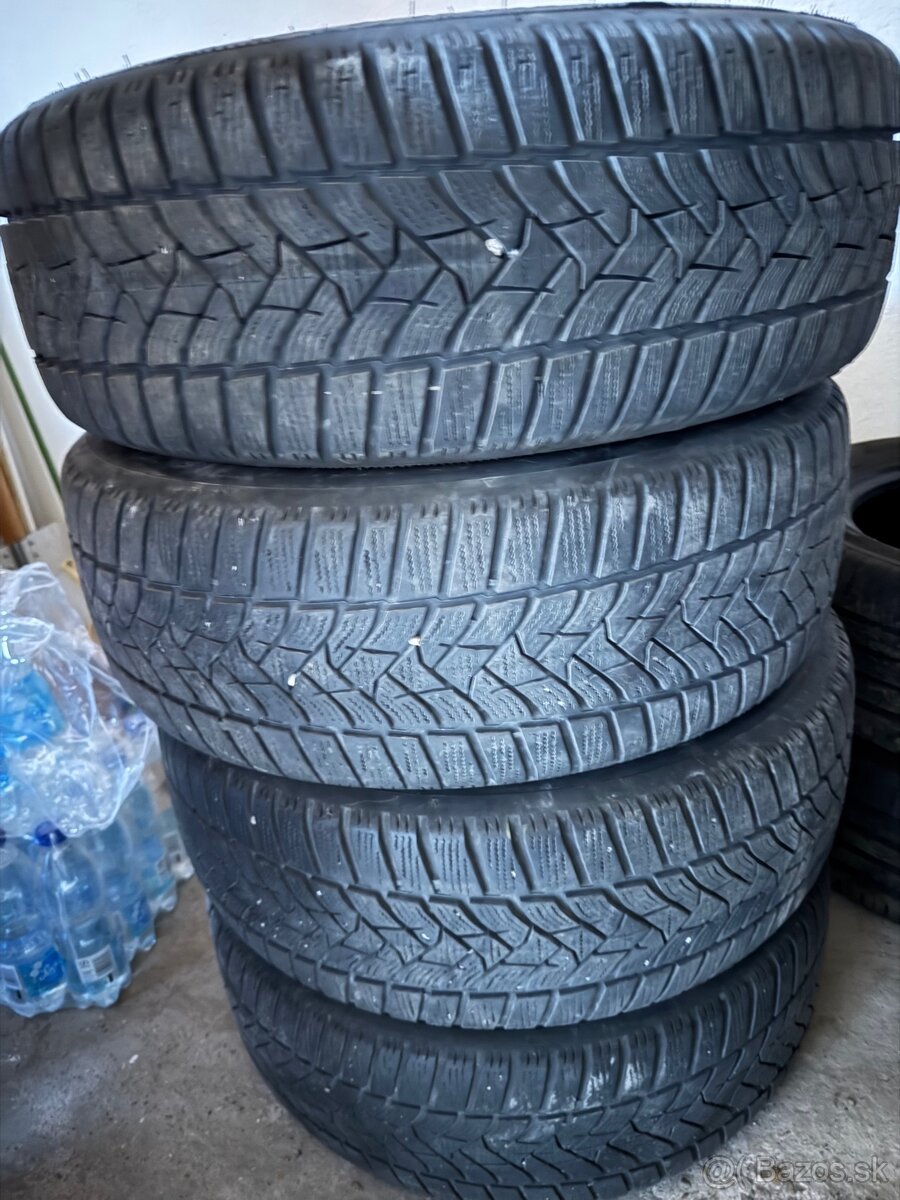 Predám pneumatiky DUNLOP 205/55/R16 91H aj disky. - 2