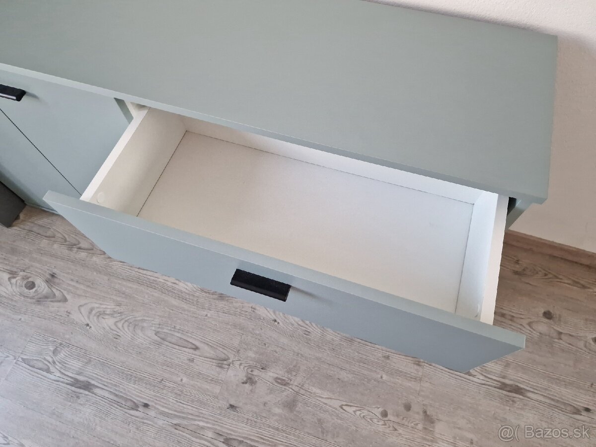 Predáme štýlovu komodu Caroline - 2