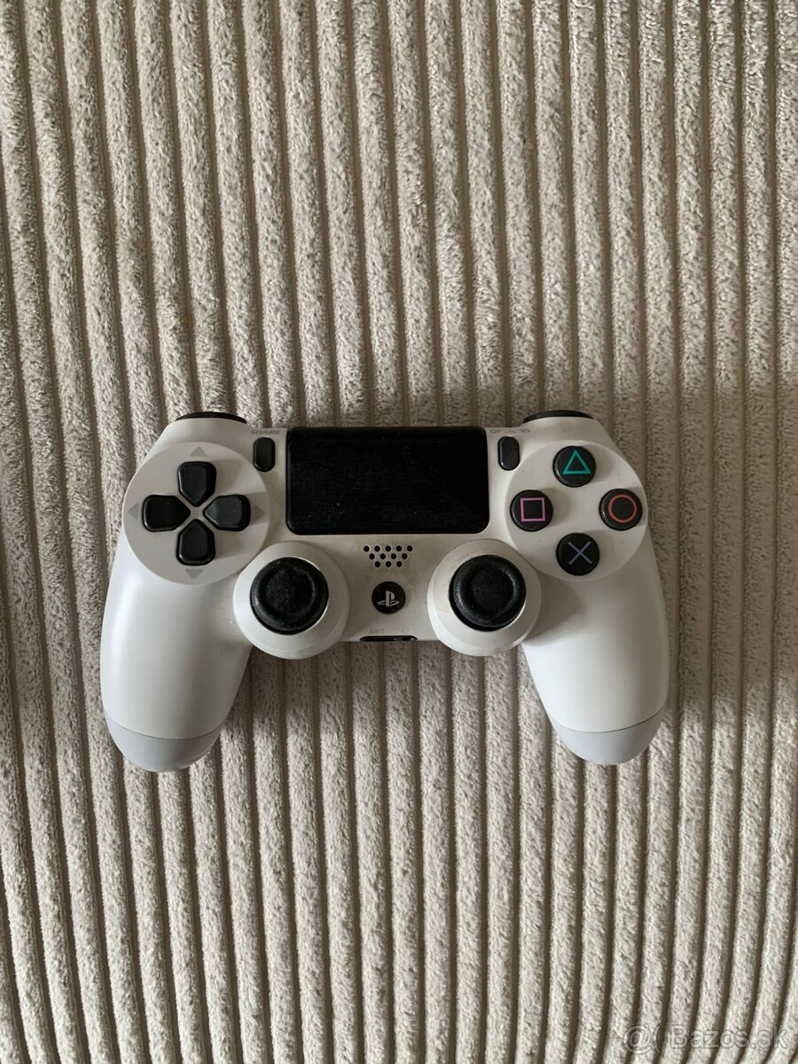 Playstation 4 500GB - 2