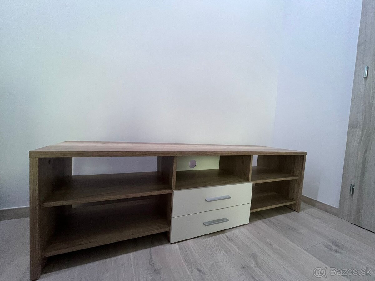 Skrinka pod TV - 2