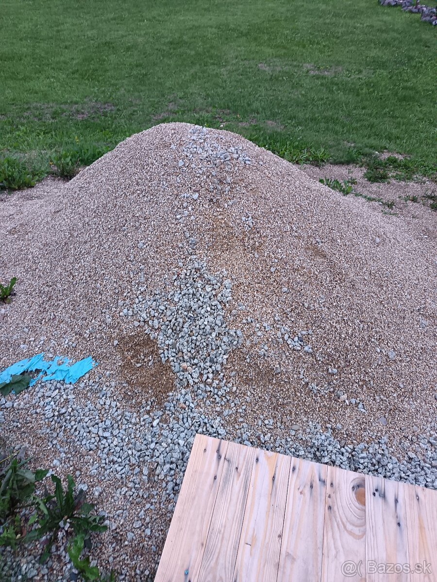 Predám kamenivo pod za kovu dlažbu....... - 2