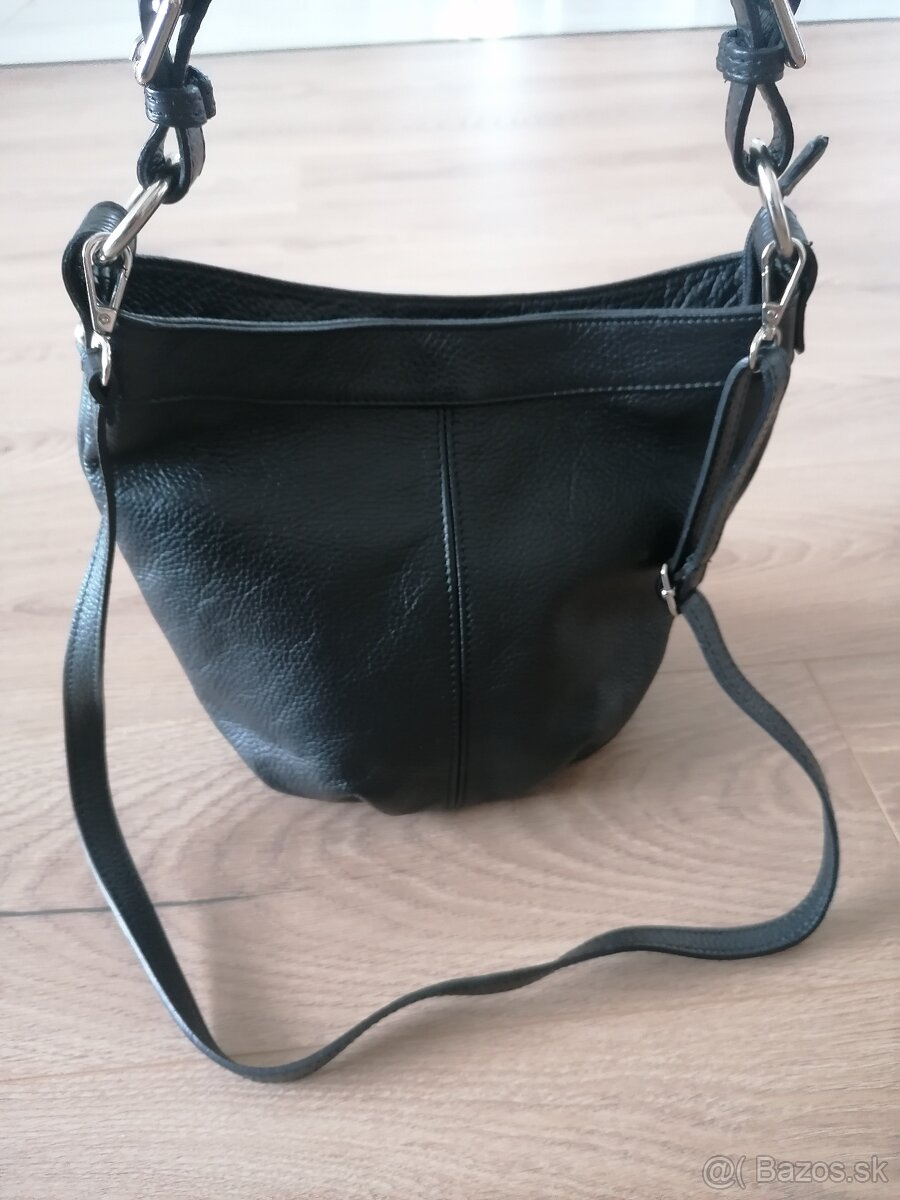Dámska kožená kabelka. - 2