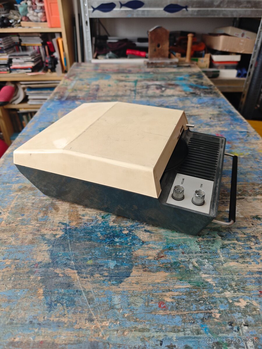 Predám retro prenosný gramofón - 2