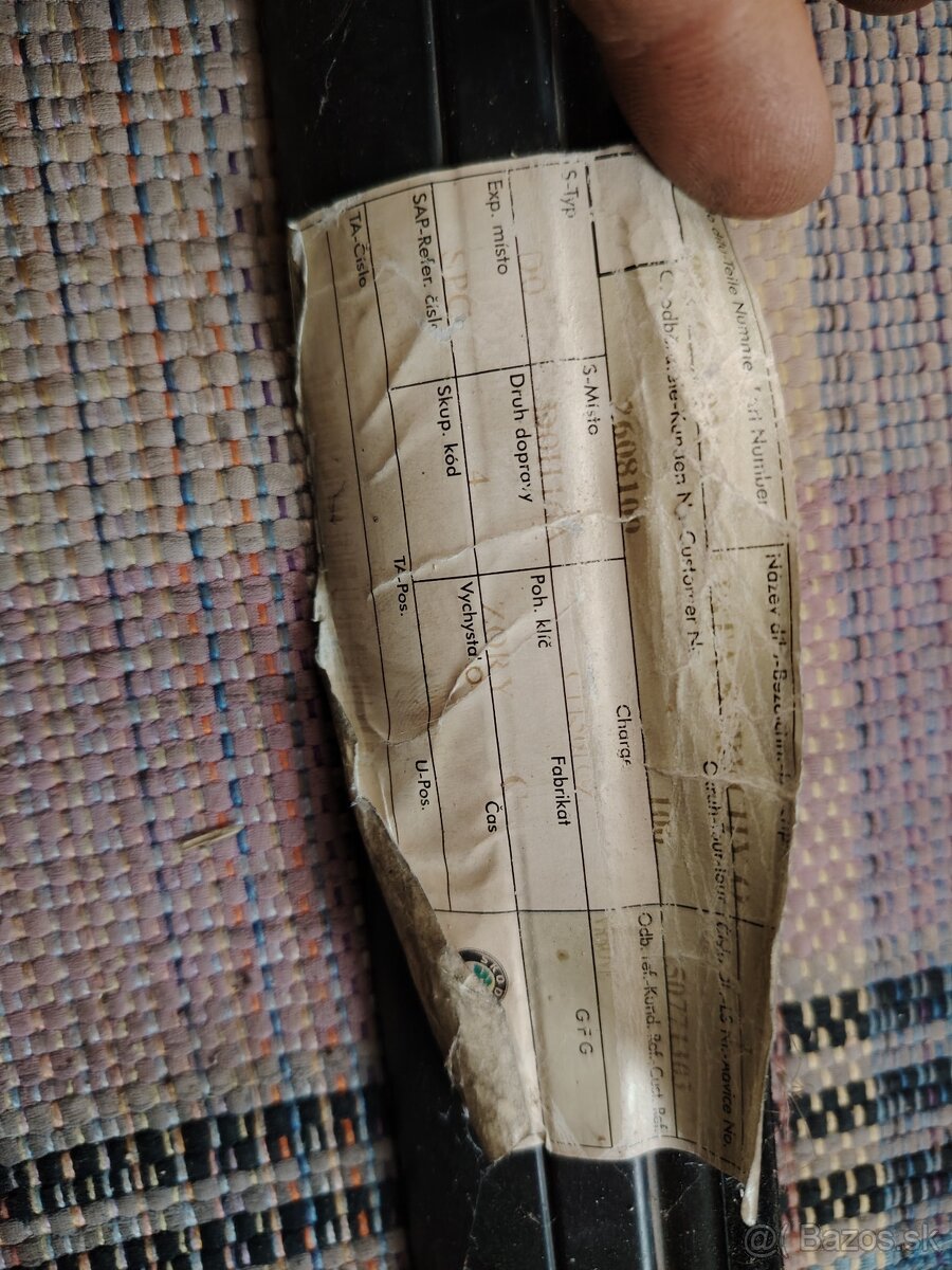 Strešna lišta Felicia -lavá - 2