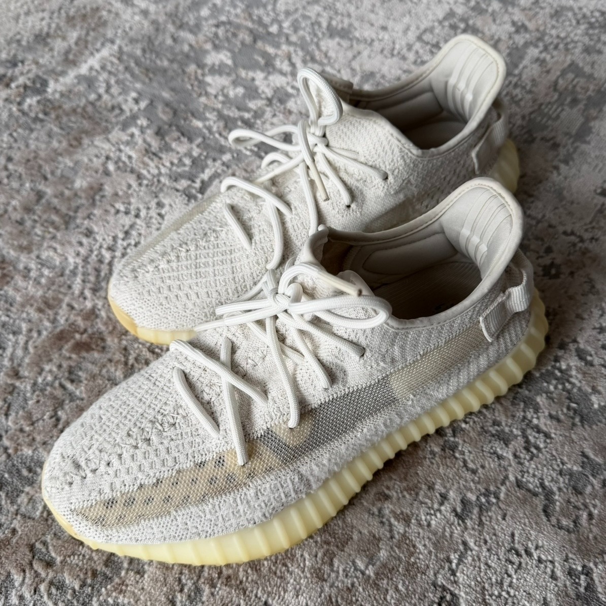 ADIDAS | YEEZY 350 V2 BONE | 43 1/3 - 2