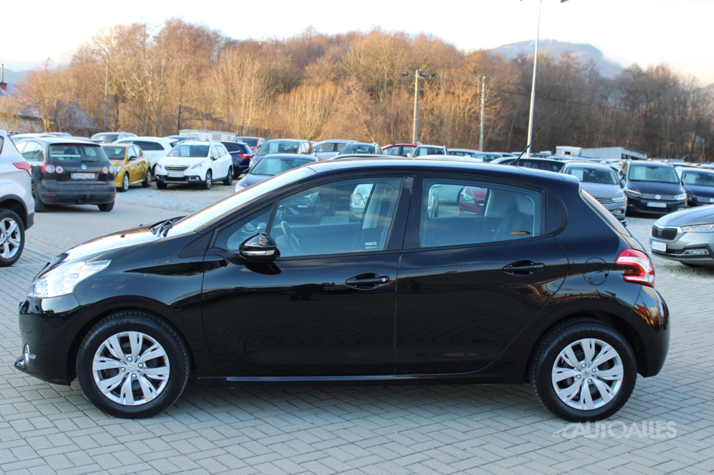 Peugeot 208 1,4 i 16V + LPG 70 kW - 2