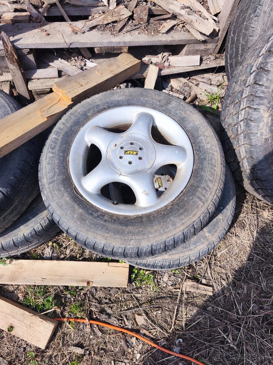 Predám elektroni škoda Felicia - 2