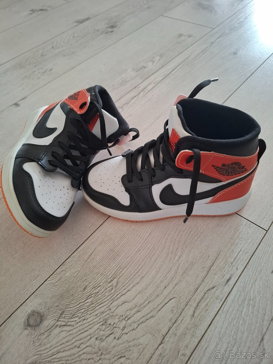 Nike Air Jordan - 2