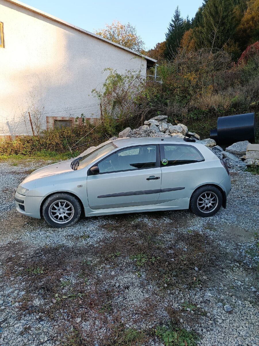 Predám Fiat Stilo 1.4 beznin - 2