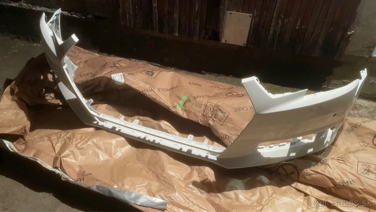 Predný nárazník Audi a4 b9 - 2