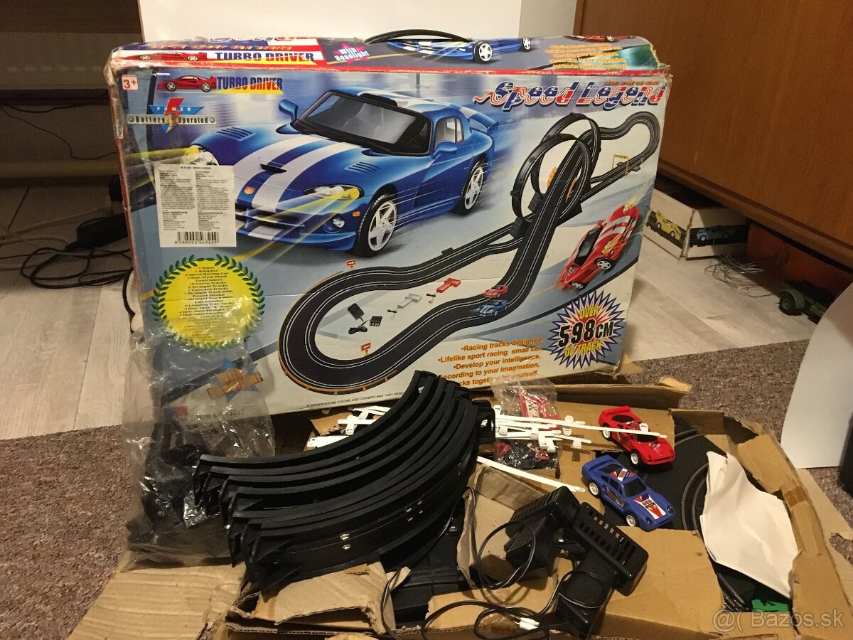 stare autodráhy hračky - 2
