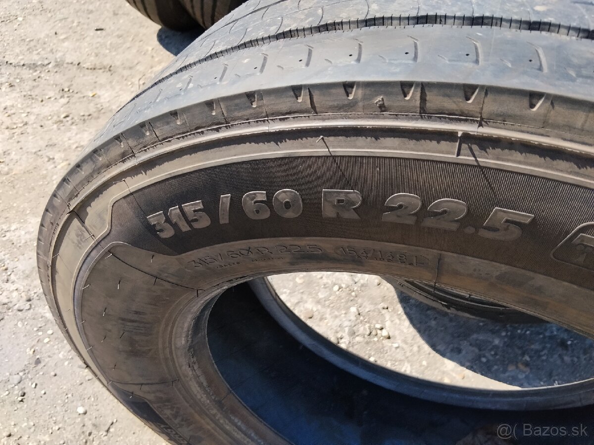 Predám vodiacu pneu 315/60-22.5 Michelin - 2