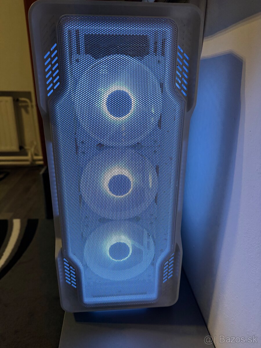 PC – Ryzen 7 5800X / Radeon RX 9070 / 32 GB RAM - 2