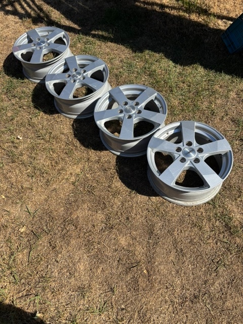 Disky R16 5x114,3 - 2