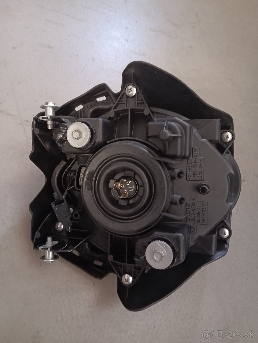Suzuki SFV gladius 650 - 2