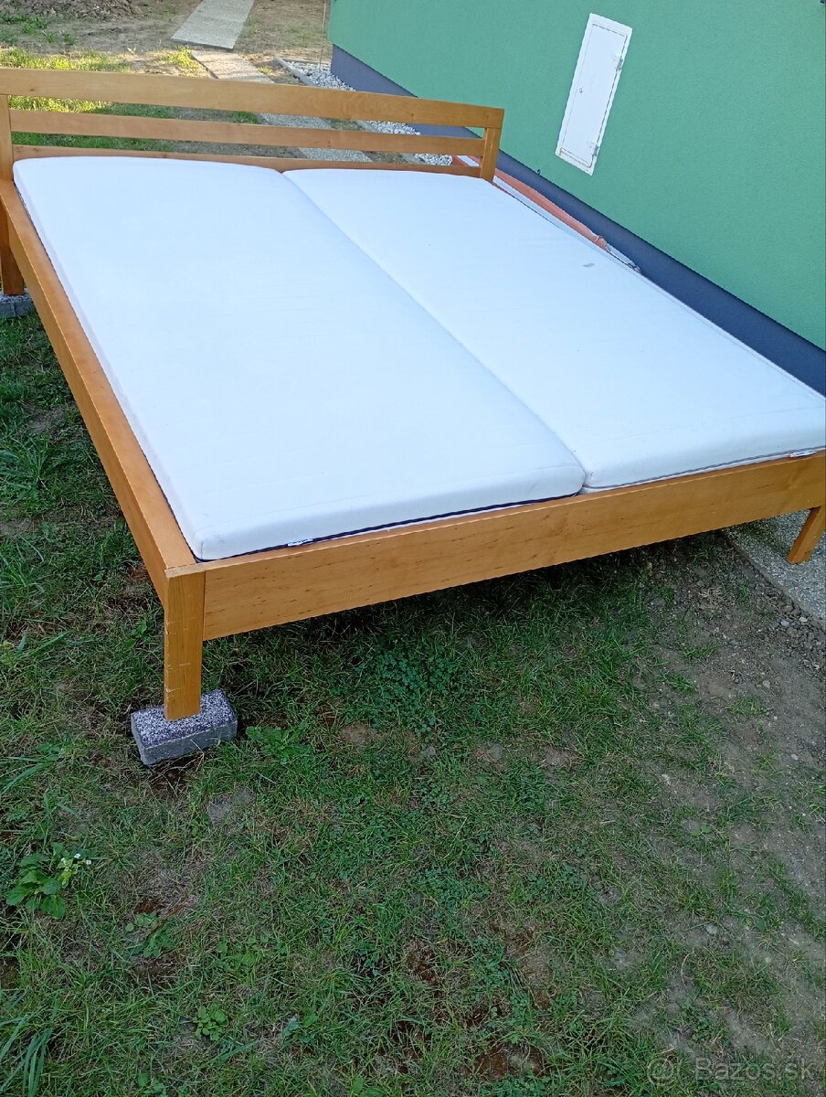 Manželská posteľ - 2