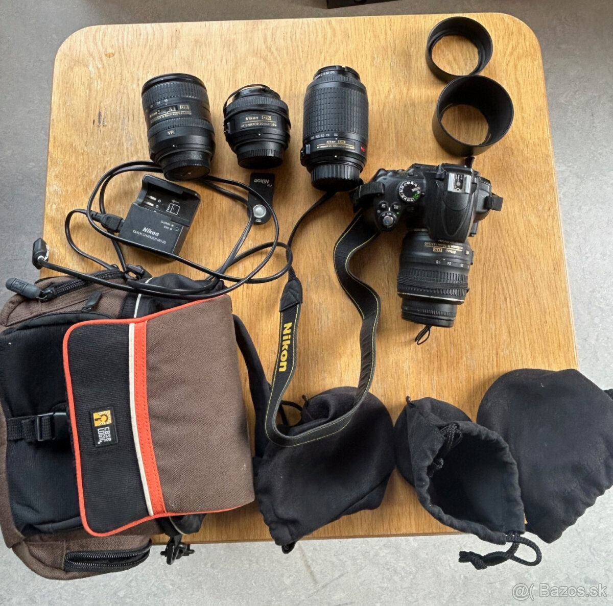 Nikon D5000 + Nikon DX 16-85 mm, 55-200mm, 35 mm a 18-55mm - 2