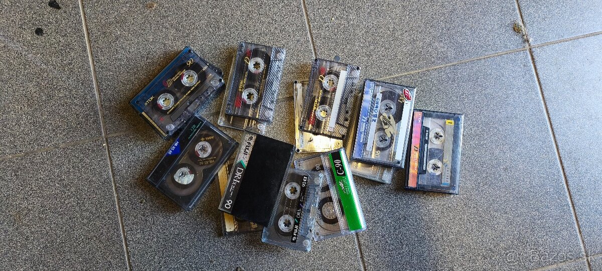 Predám magnetofon na kazety a cd - 2