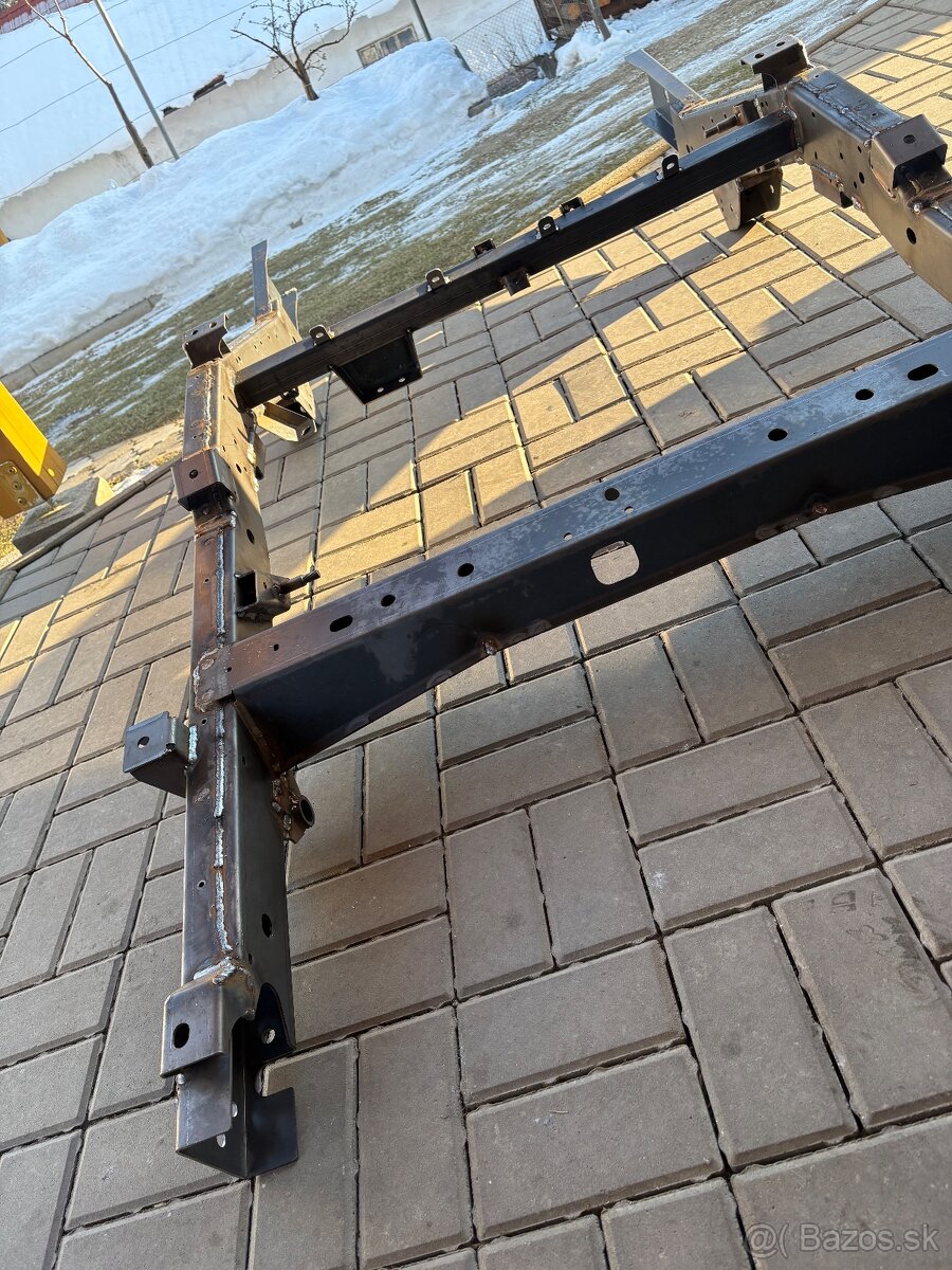 L200 nová polovica rámu r.v. 06-15 - 2