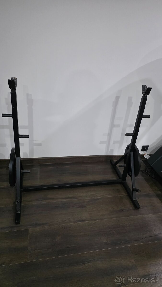 Stojan na činku - 2