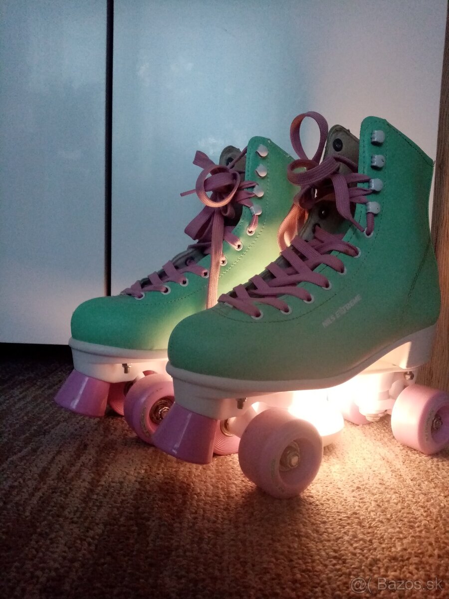 Dievčenské korčule 💗 - 2