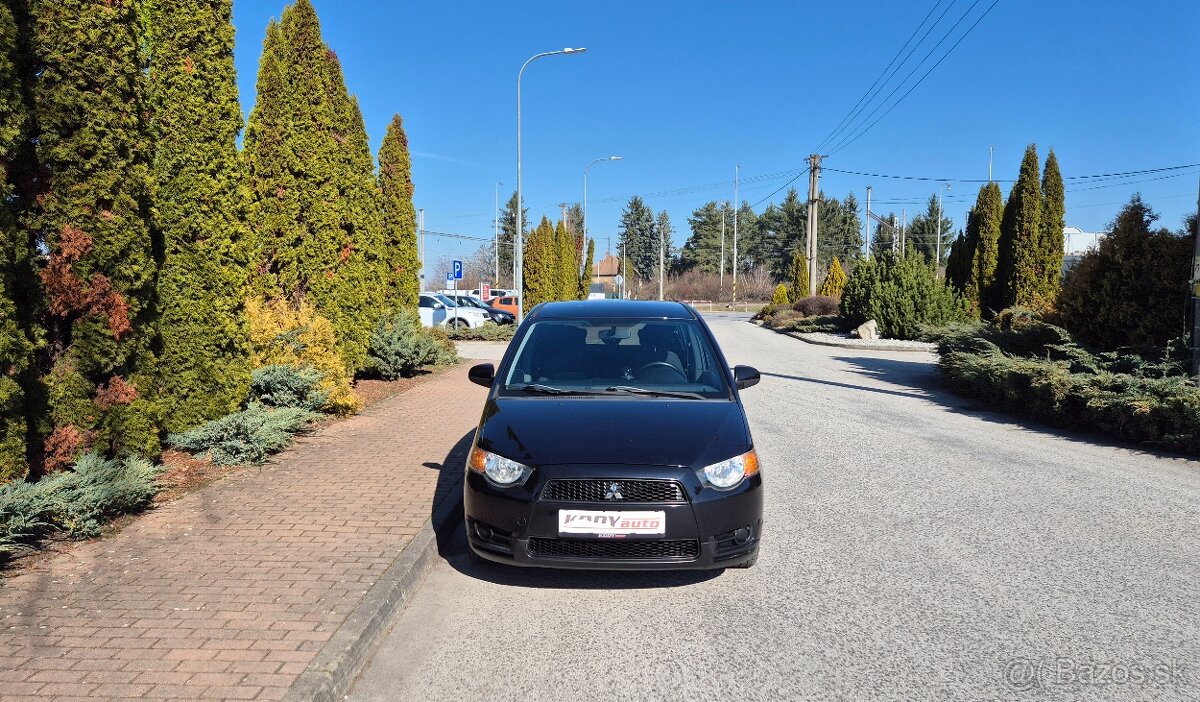 Mitsubishi Colt benzín Automat rv.06/2011 - 2