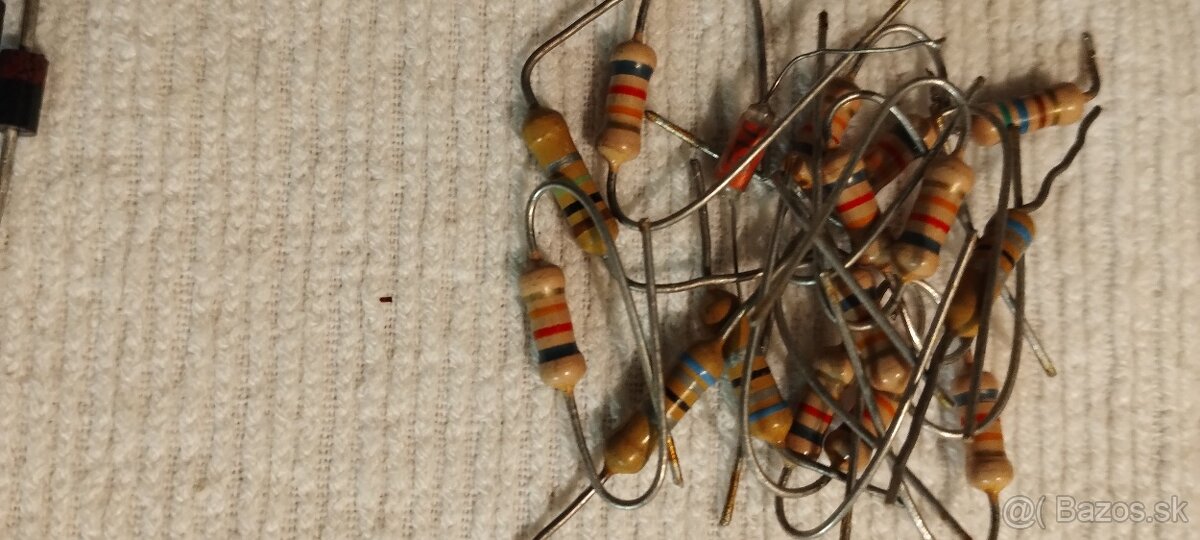 elektronické súčiastky - 2