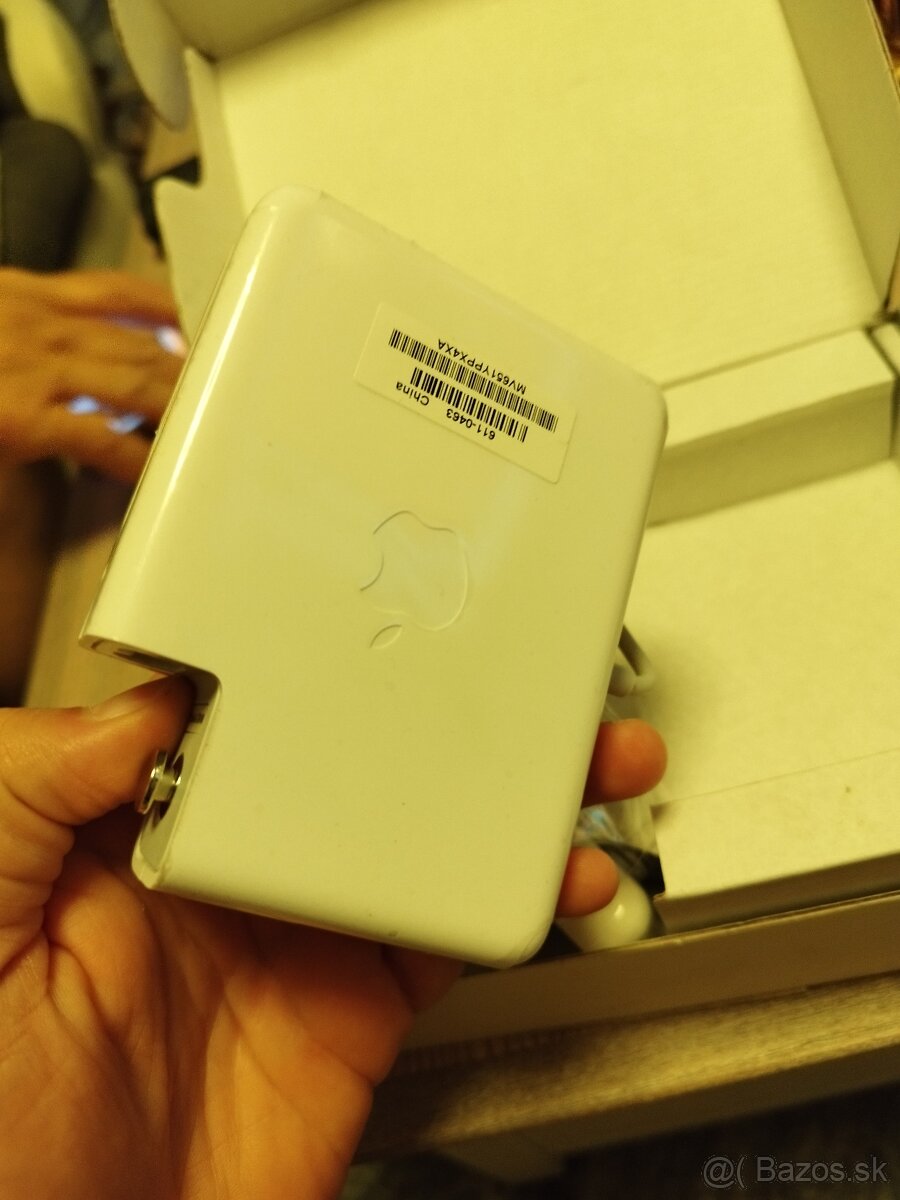 Adaptér na apple - 2