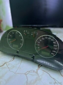Budíky passat - 2