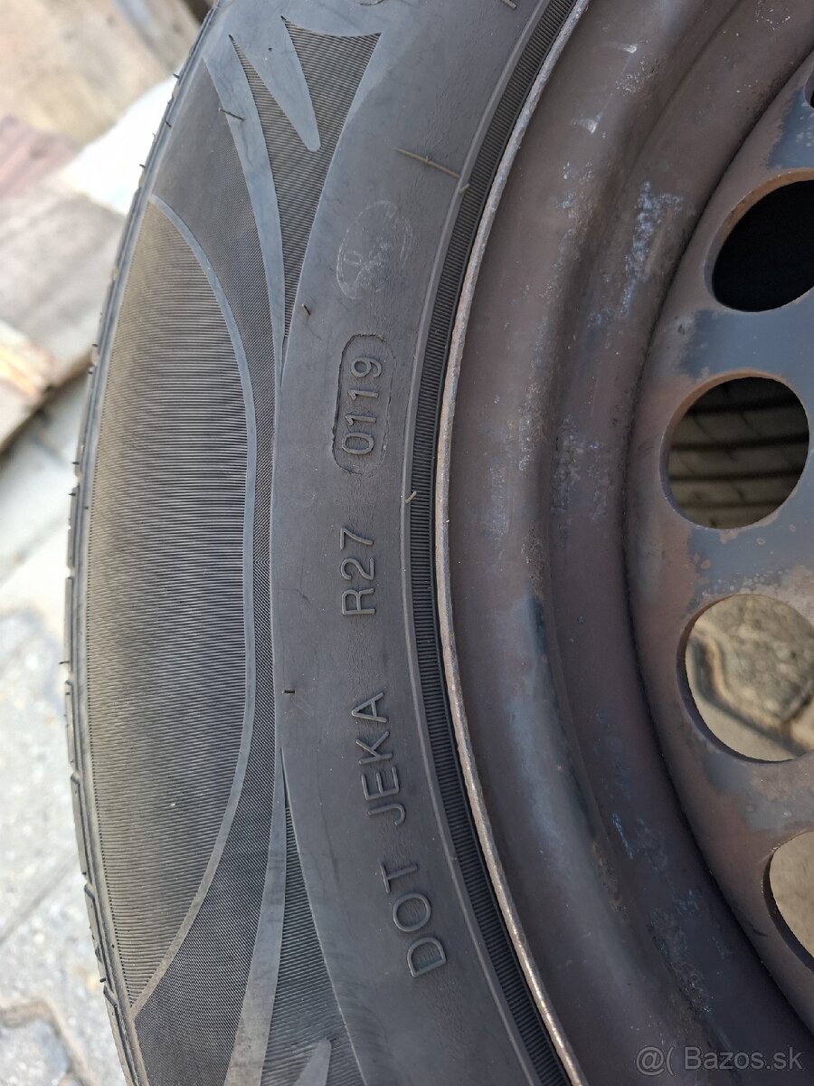 Pneumatiky R16 215/60 - 2