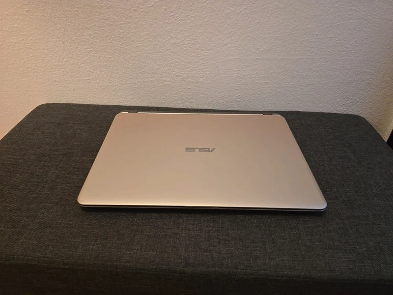 ASUS notebook - 2