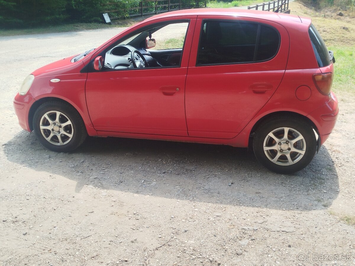 Toyota Yaris p1 48kw - 2