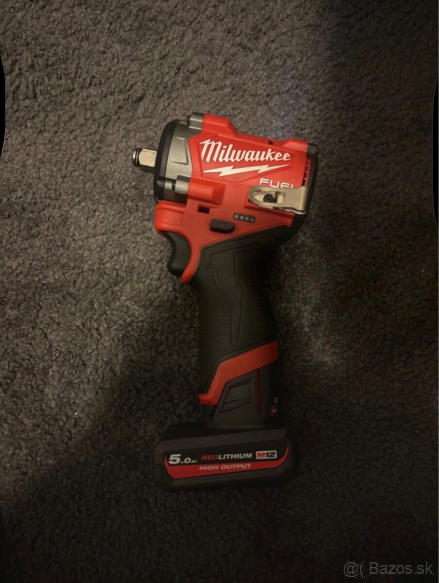 Milwaukee razovy utahovak m12 - 2