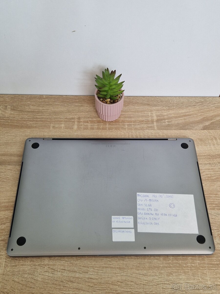 Apple MacBook Pro 15" (2018) | i7 | 32GB RAM | 512GB SSD - 2
