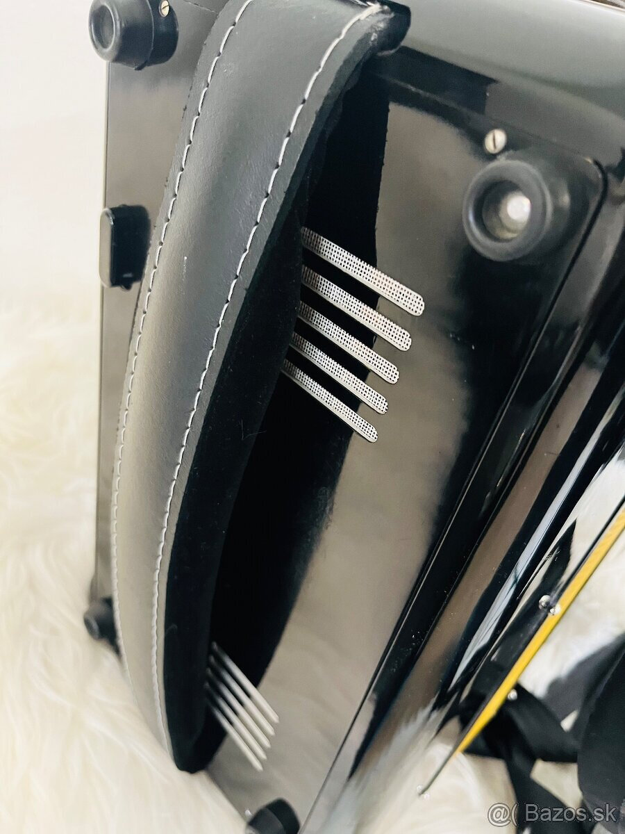 Predám nemeckú heligónku Hohner Overture V 5 hlasná, CF + po - 2