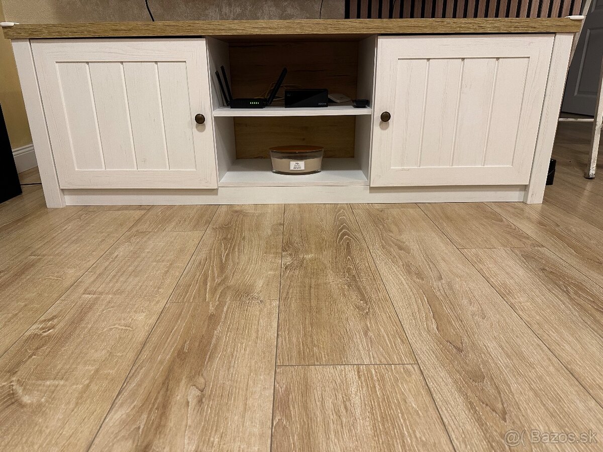 Predám skrinku pod TV - 2